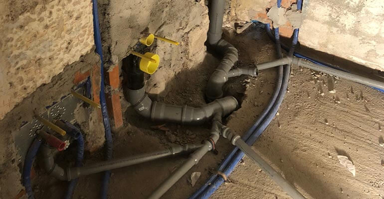 Impianto idraulico bagno Lecco & Milano - Messa in opera